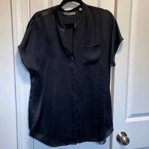 VINCE. Short Sleeve 100% Silk Button Down, Black - S